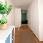 Cozy Spacious 79m2 2br With Sauna Διαμέρισμα *