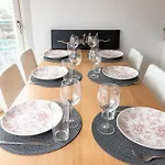 Cozy Spacious 79m2 2br With Sauna