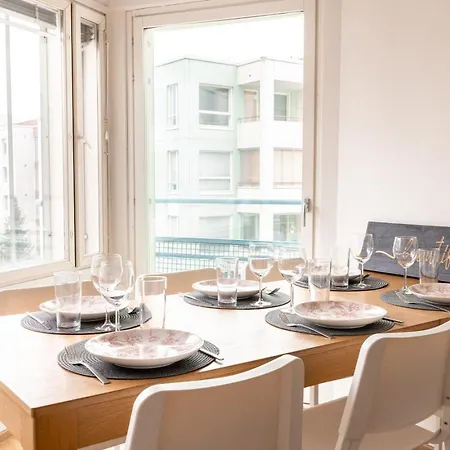 Cozy Spacious 79m2 2br With Sauna Ελσίνκι