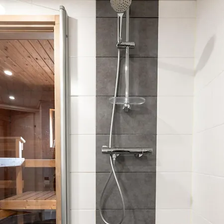 Cozy Spacious 79m2 2br With Sauna Διαμέρισμα Ελσίνκι