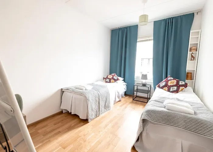 2ndhomes Cozy Spacious 79m2 2br With Sauna Apartment